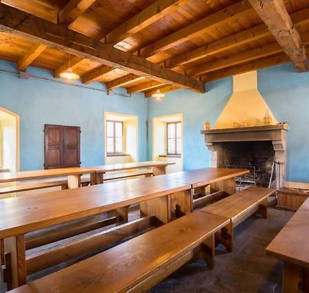 Ostello Podesteria Di Gombola Polinago Exterior foto