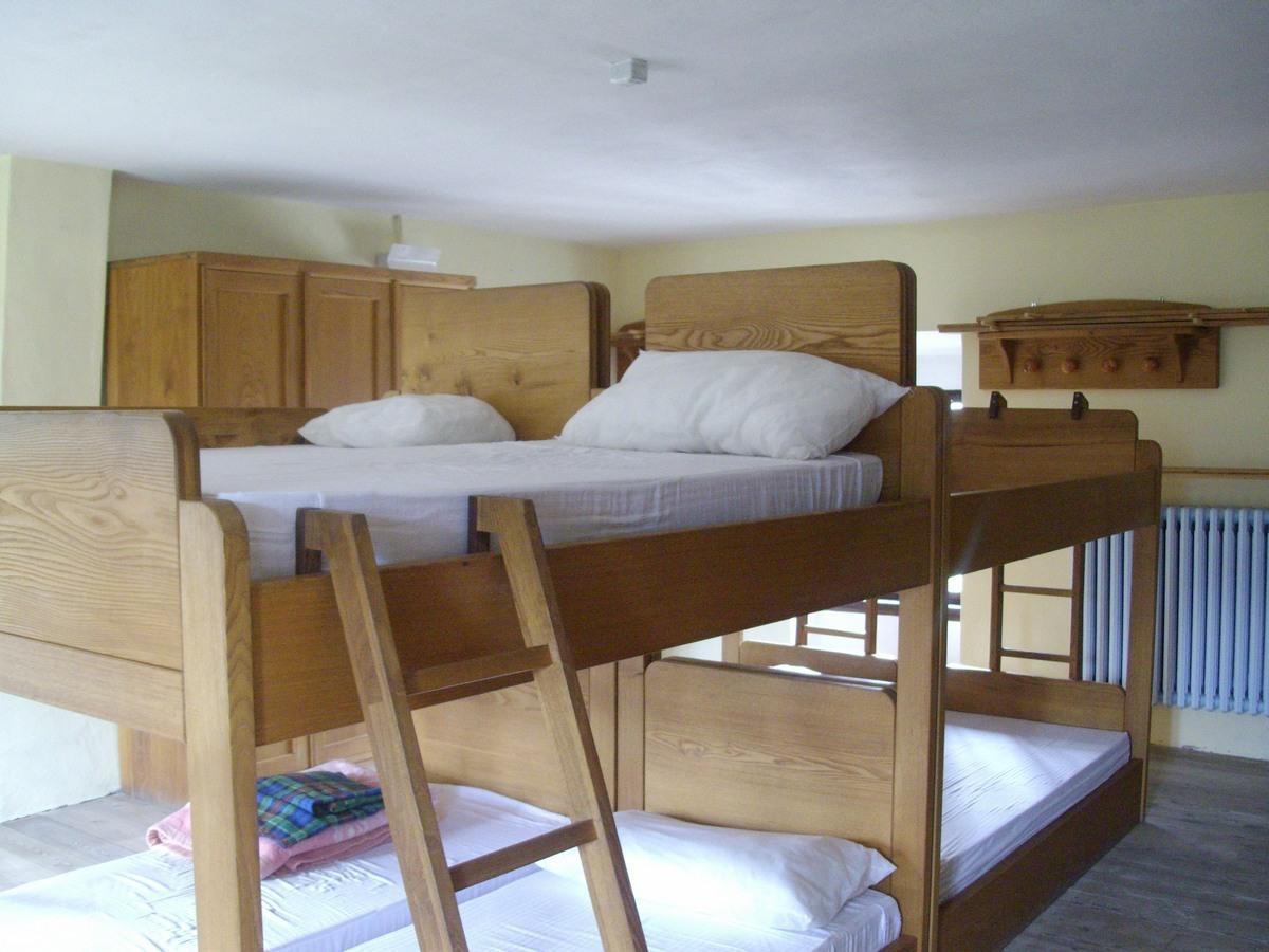 Ostello Podesteria Di Gombola Polinago Zimmer foto