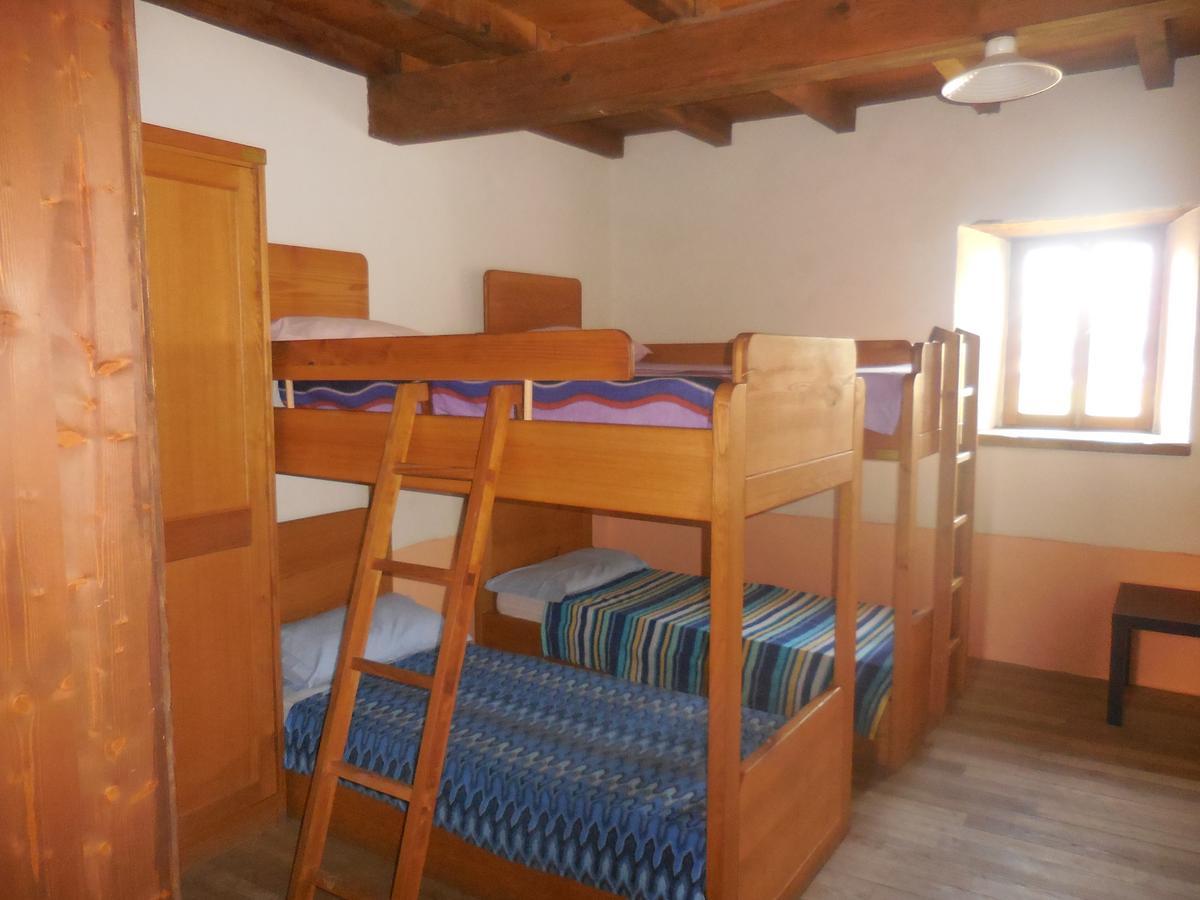 Ostello Podesteria Di Gombola Polinago Zimmer foto